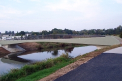 Gehwegbrücke ü.d. Nidda in Bonamese